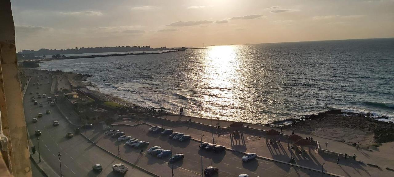 Hyat Hostel & Suites Alexandria Exterior photo